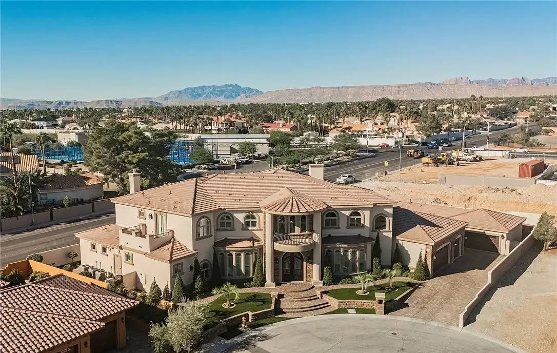 Custom home and surrounding neighborhood in Section 10, Las Vegas